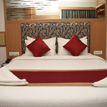 Hotel Maurya Bangalore Exteriör bild