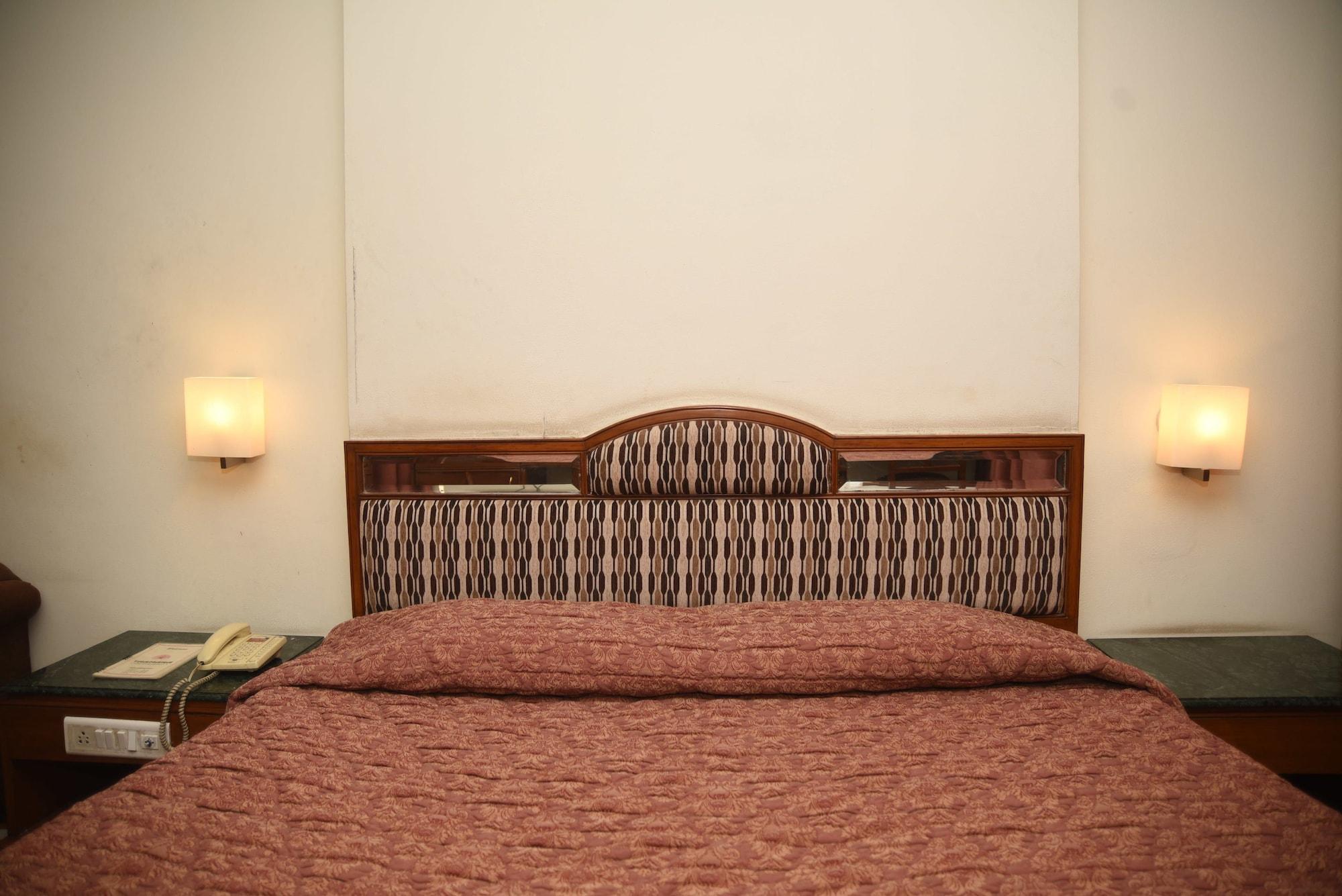 Hotel Maurya Bangalore Exteriör bild