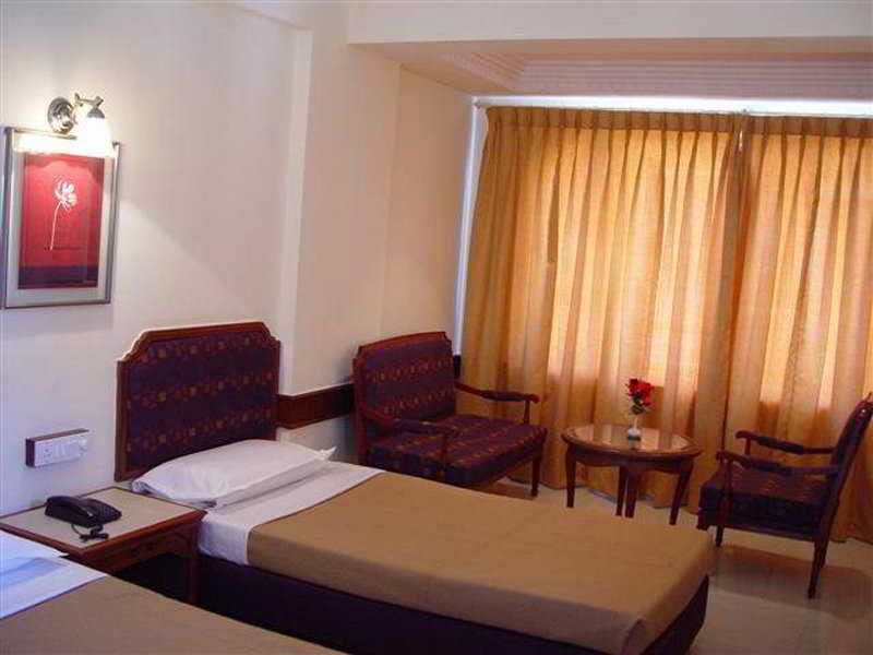 Hotel Maurya Bangalore Exteriör bild