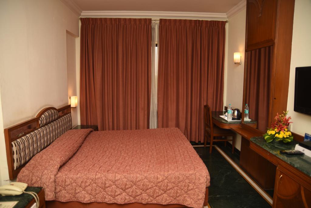 Hotel Maurya Bangalore Exteriör bild
