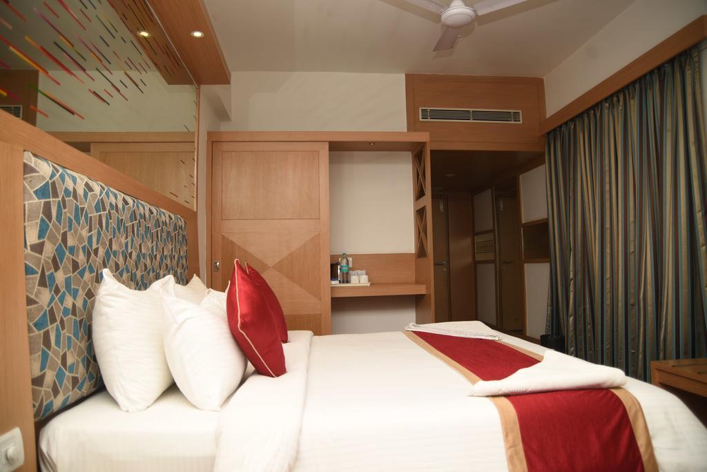 Hotel Maurya Bangalore Exteriör bild
