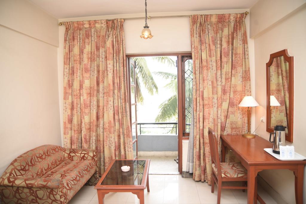 Hotel Maurya Bangalore Exteriör bild