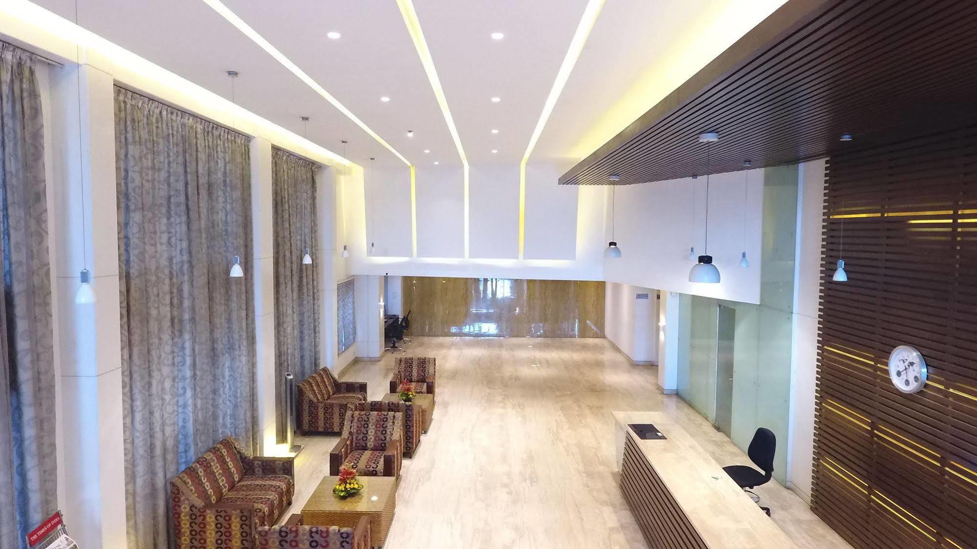 Hotel Maurya Bangalore Exteriör bild